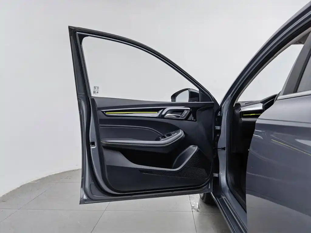 Roewe i5 — миниатюра 8
