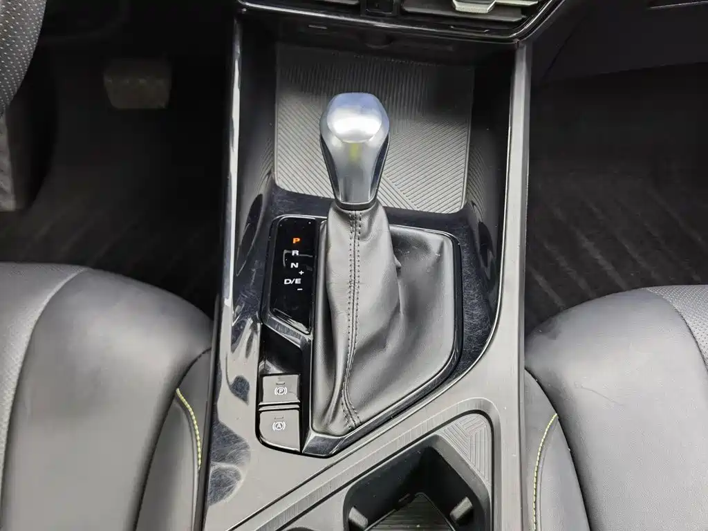 Roewe i5 — миниатюра 13