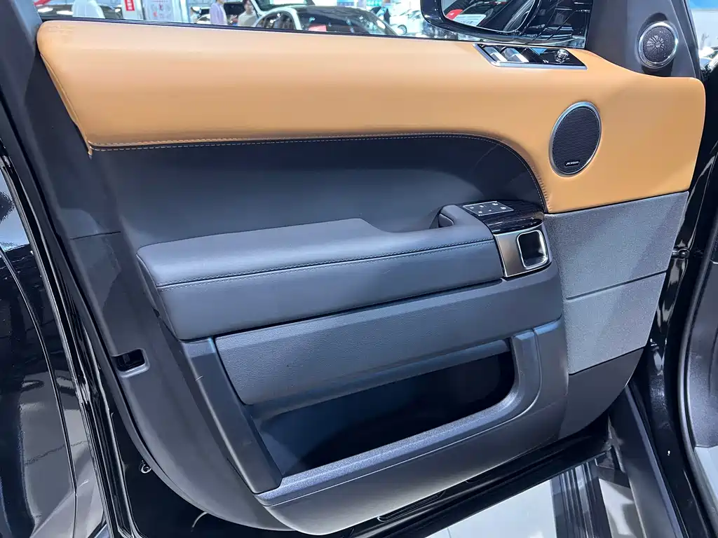 Land Rover Sport — миниатюра 5