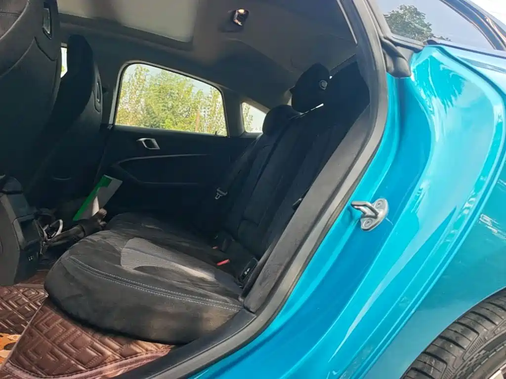 BMW 2 Series (Import) — миниатюра 17