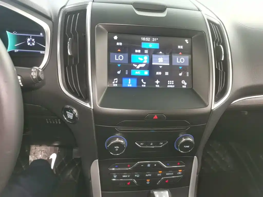 Ford Edge — миниатюра 13