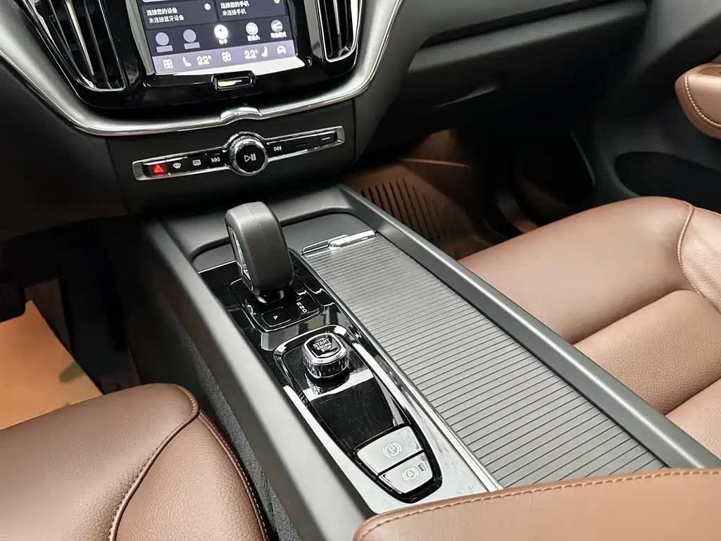 Volvo XC60 — миниатюра 12