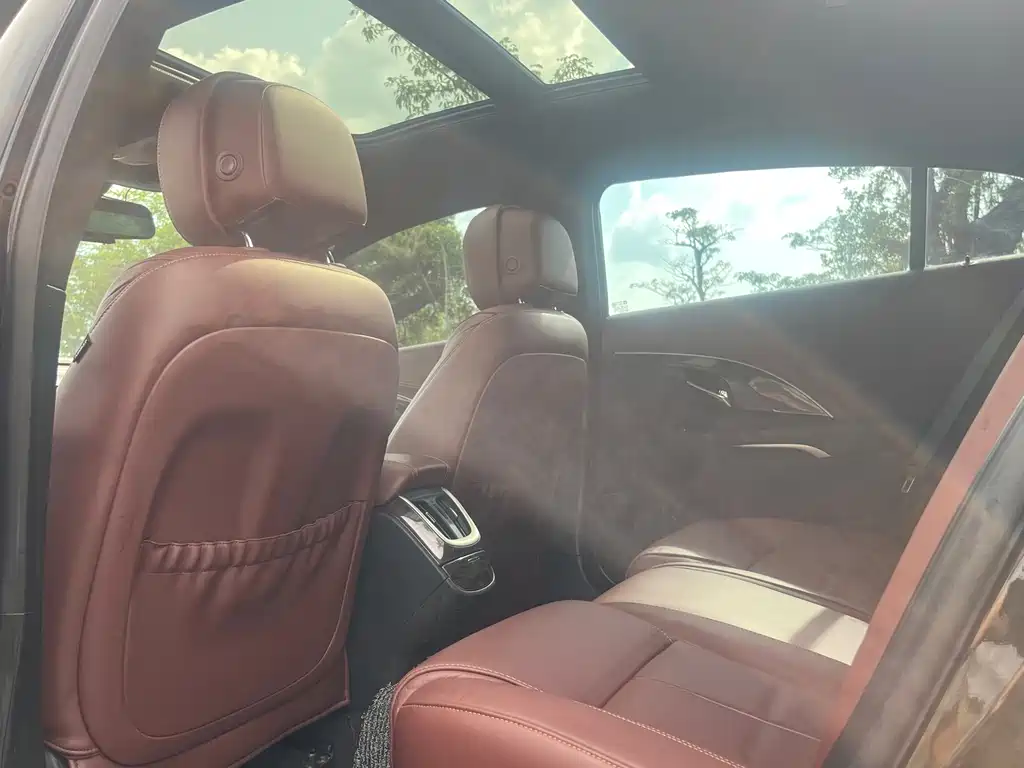Buick LaCrosse — миниатюра 5