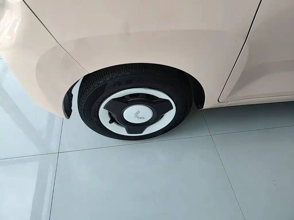 Wuling MINIEV — миниатюра 23
