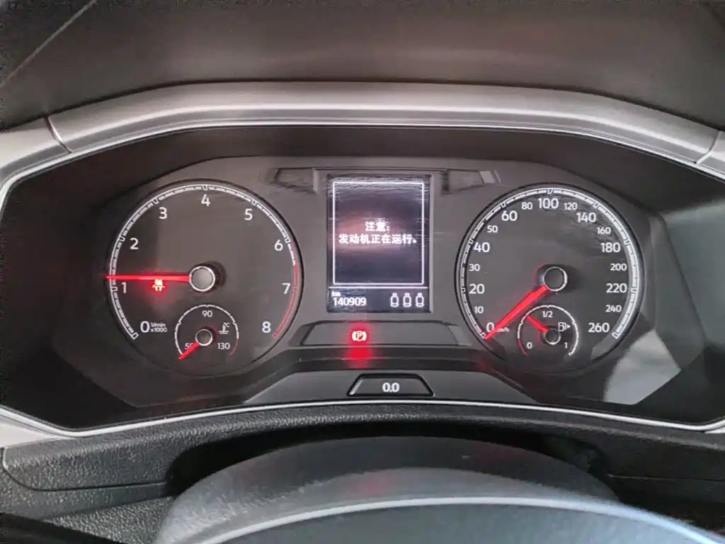 Volkswagen T-Roc — миниатюра 12