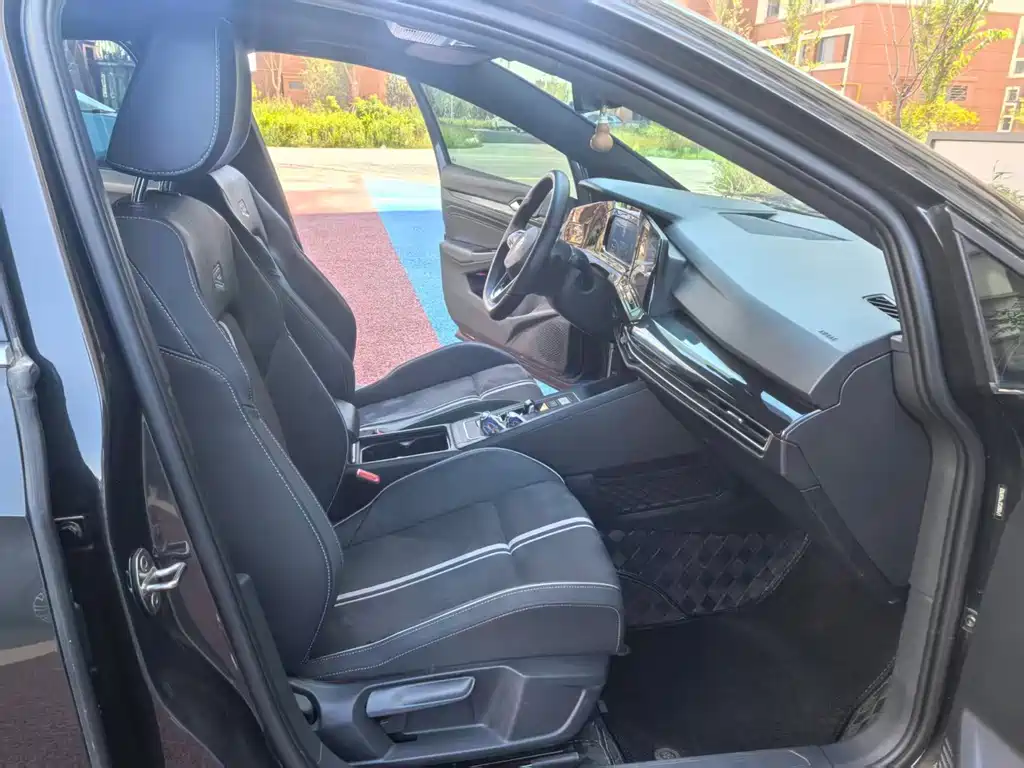 Volkswagen Golf — миниатюра 15