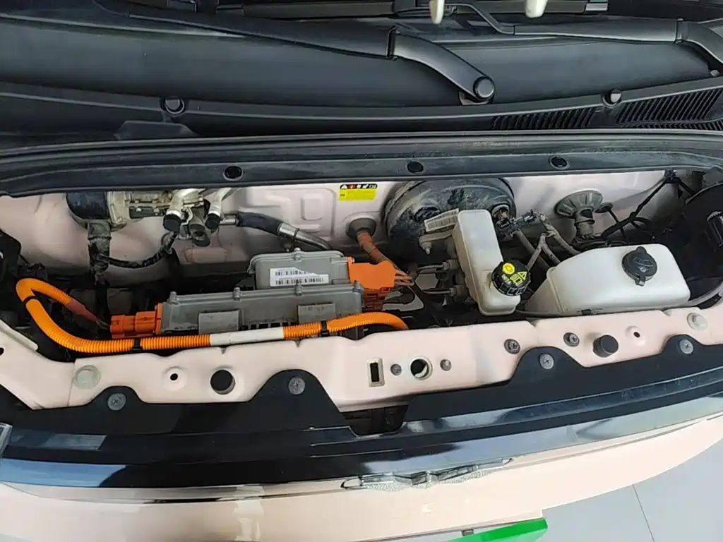 Wuling MINIEV — миниатюра 20