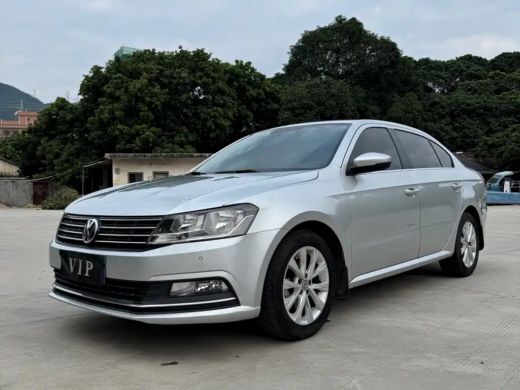 Volkswagen Lavida — миниатюра 3