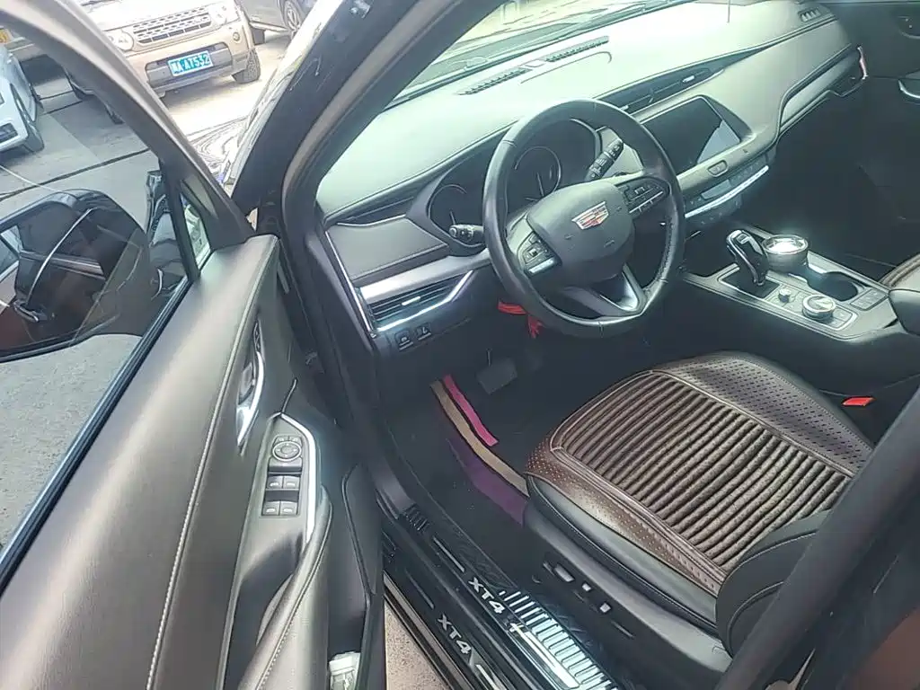 Cadillac XT4 — миниатюра 15