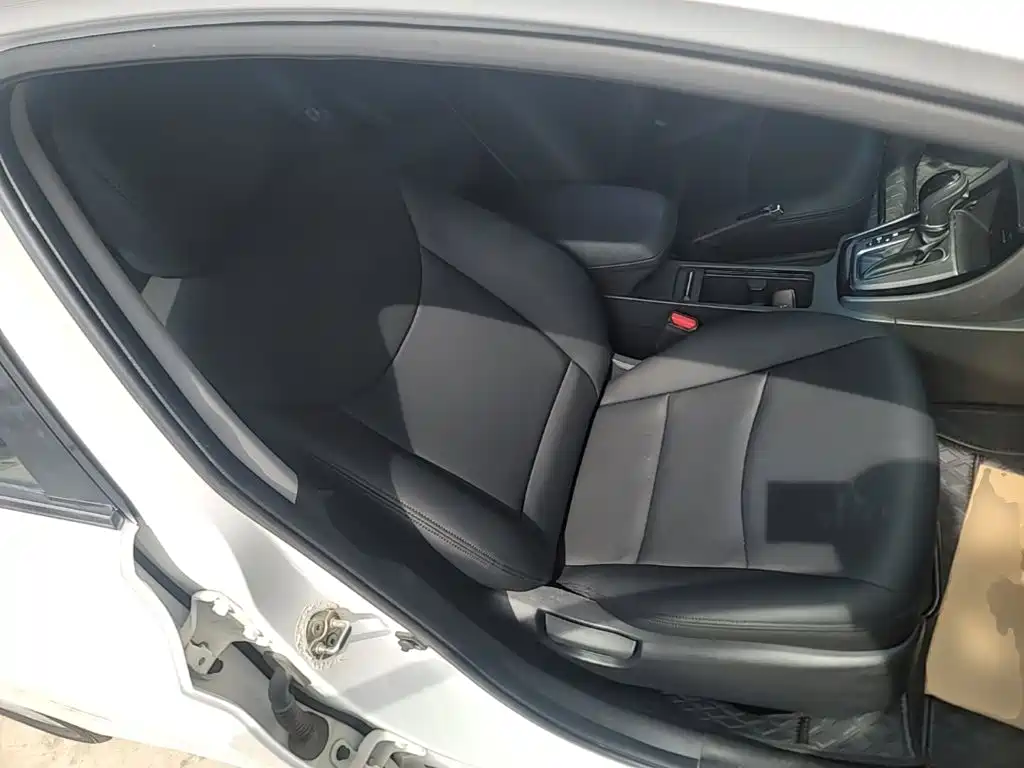 Hyundai Elantra Langdong — миниатюра 25
