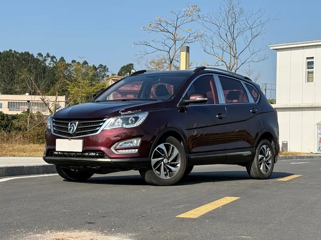 BAOJUN 560