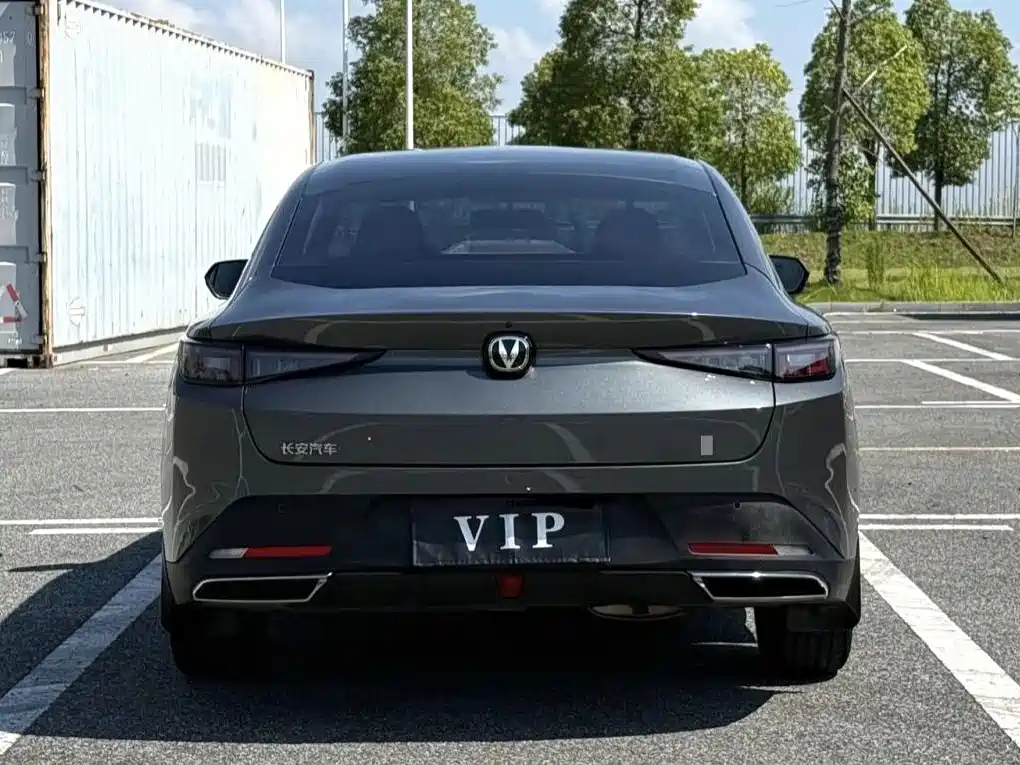 Changan Eado — миниатюра 9