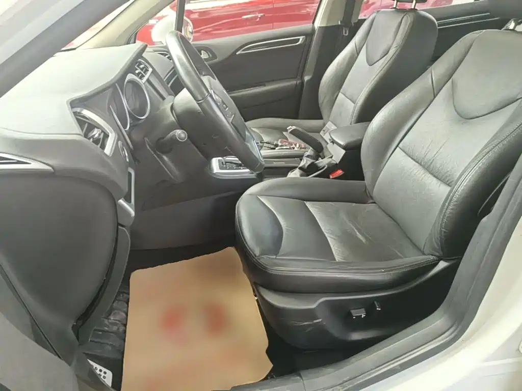 Citroen C4L — миниатюра 15