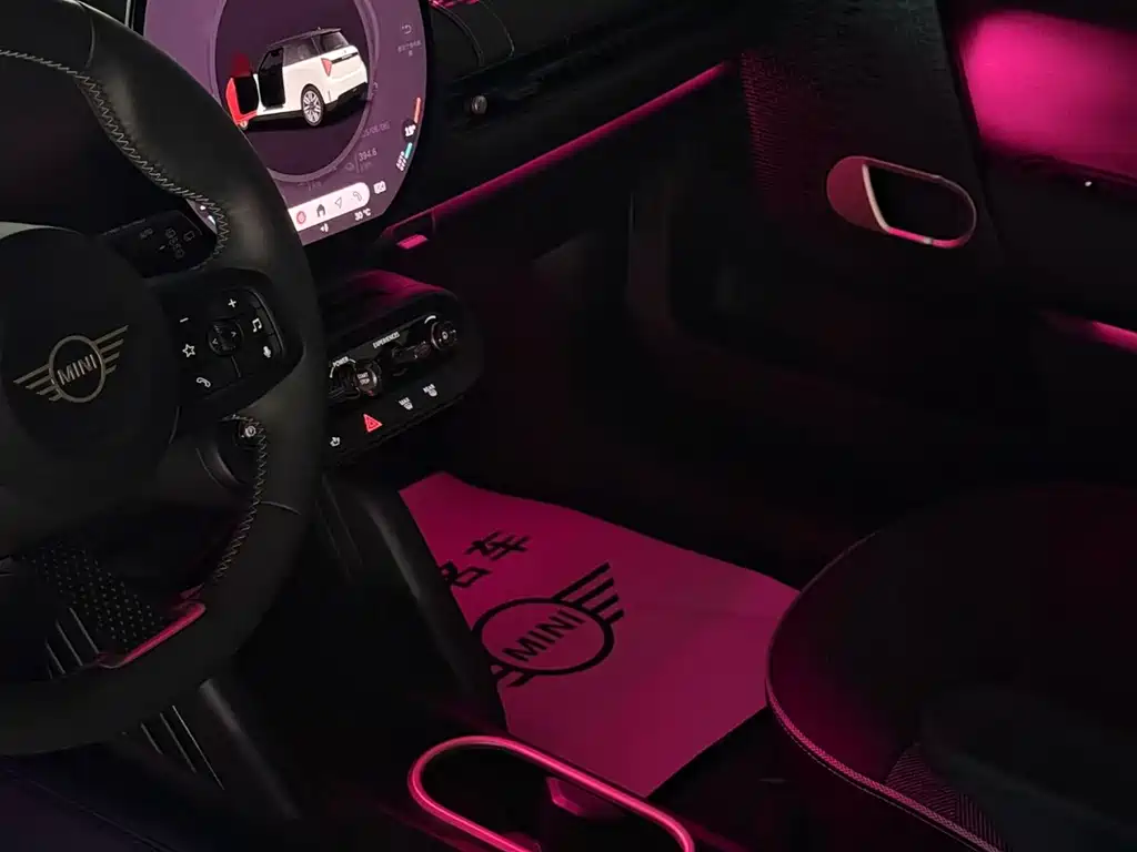 MINI MINI COOPER EV — миниатюра 9