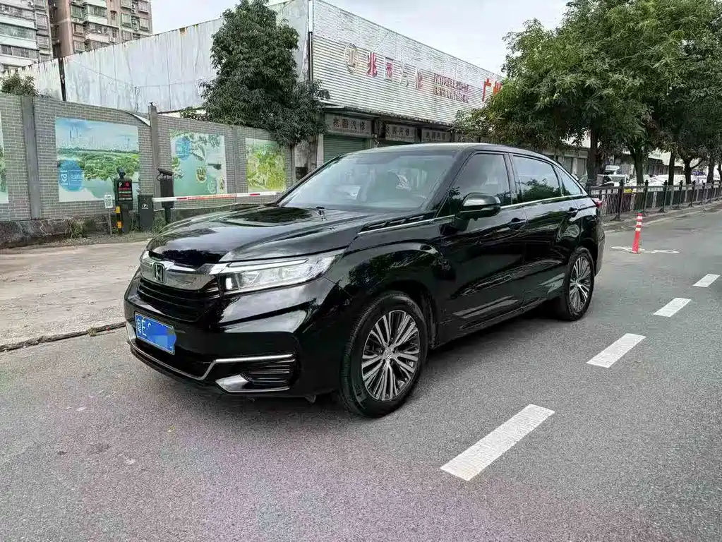 Купить Honda Avancier