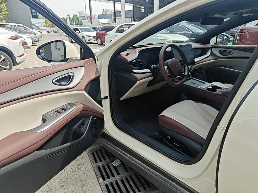 BYD Seal 07 DM-i — миниатюра 16