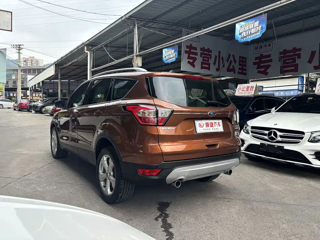 Ford Kuga — миниатюра 8