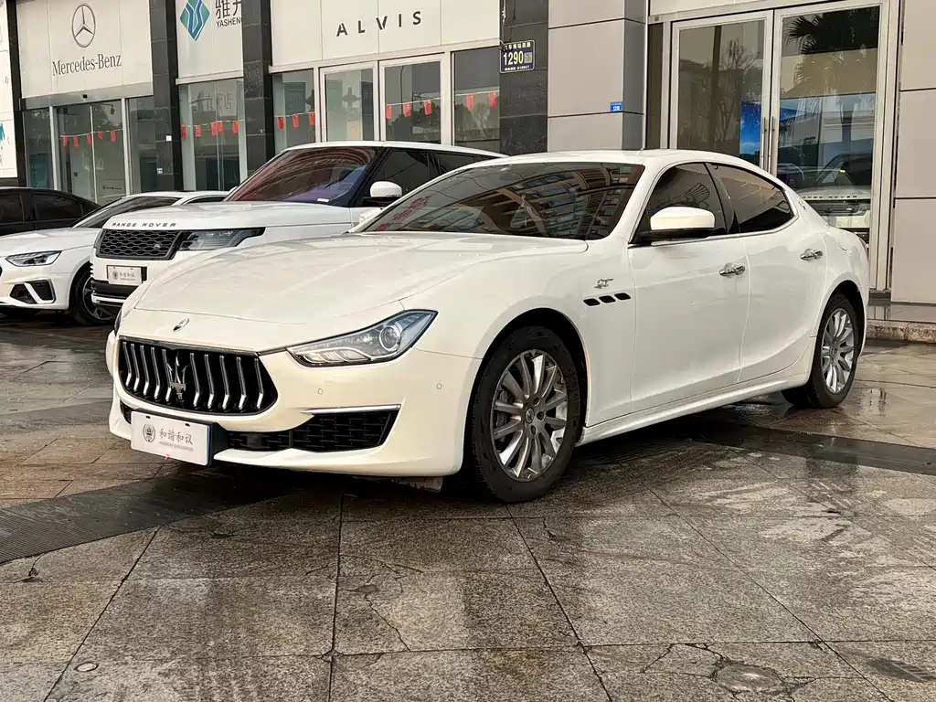 MASERATI GHIBLI