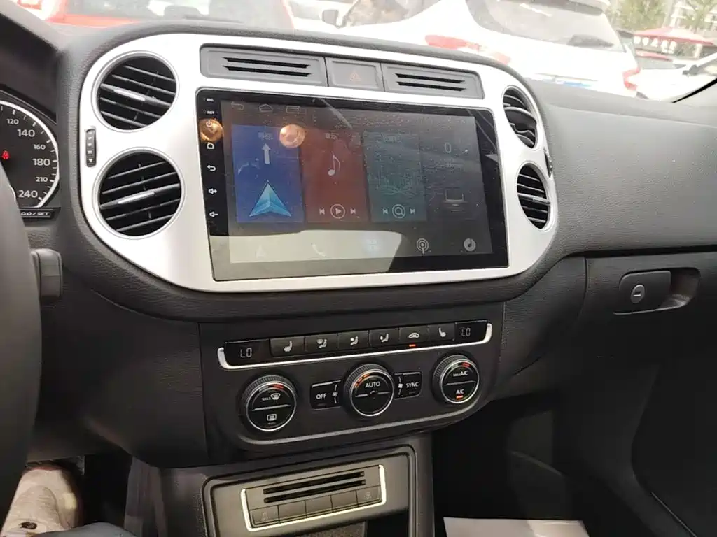 Volkswagen Tiguan — миниатюра 13