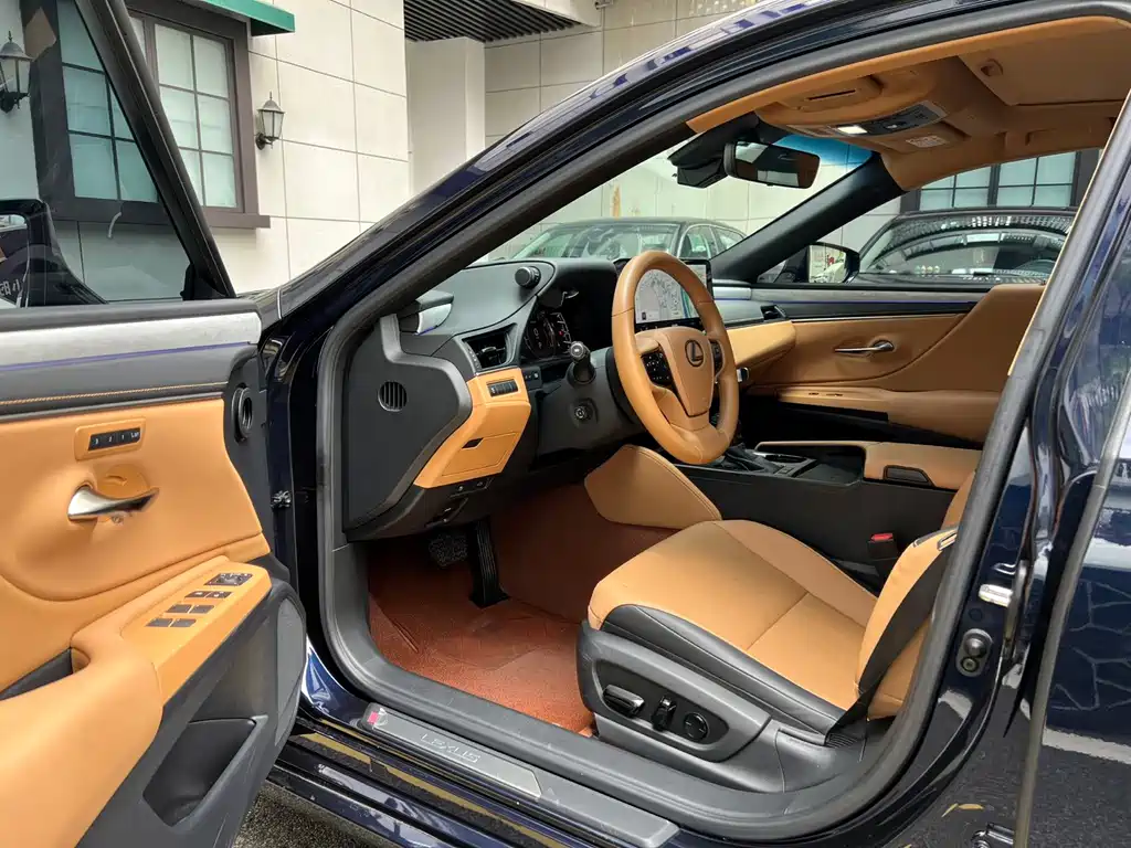 Lexus ES — миниатюра 4