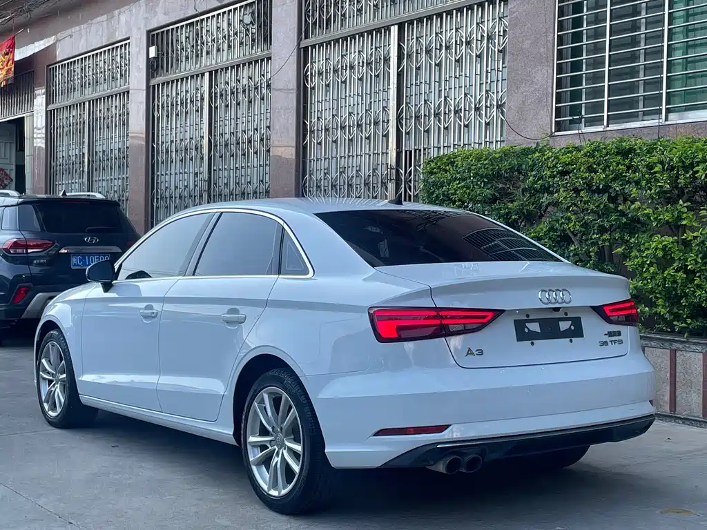Audi A3 2019 Limousine 35 TFSI V