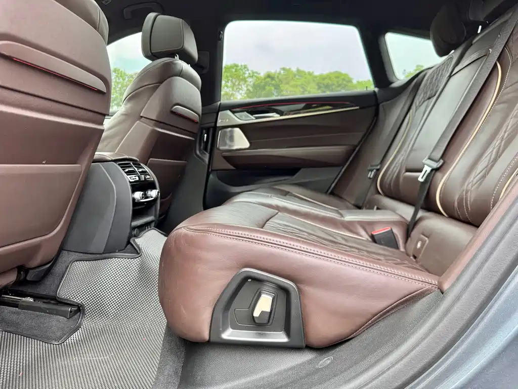 BMW 6 Series GT — миниатюра 18