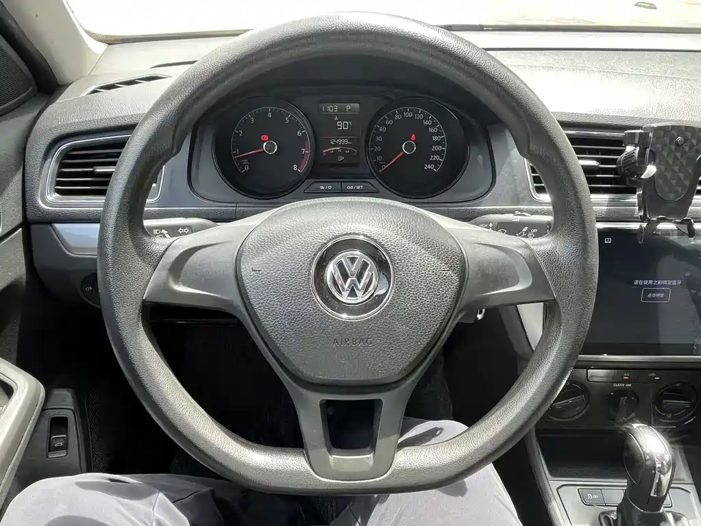 Volkswagen Lavida — миниатюра 11
