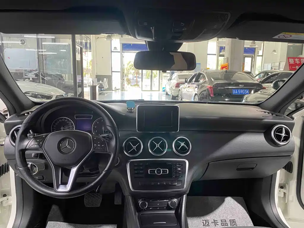 Mercedes-Benz A-Class (Import) — миниатюра 11