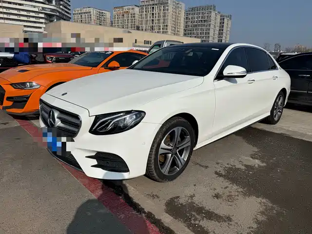 MERCEDES-BENZ E CLASS