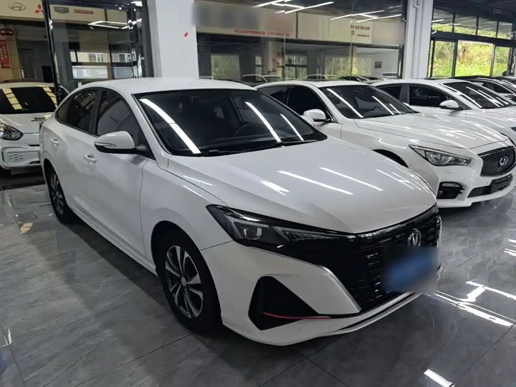 Changan Eado — миниатюра 4