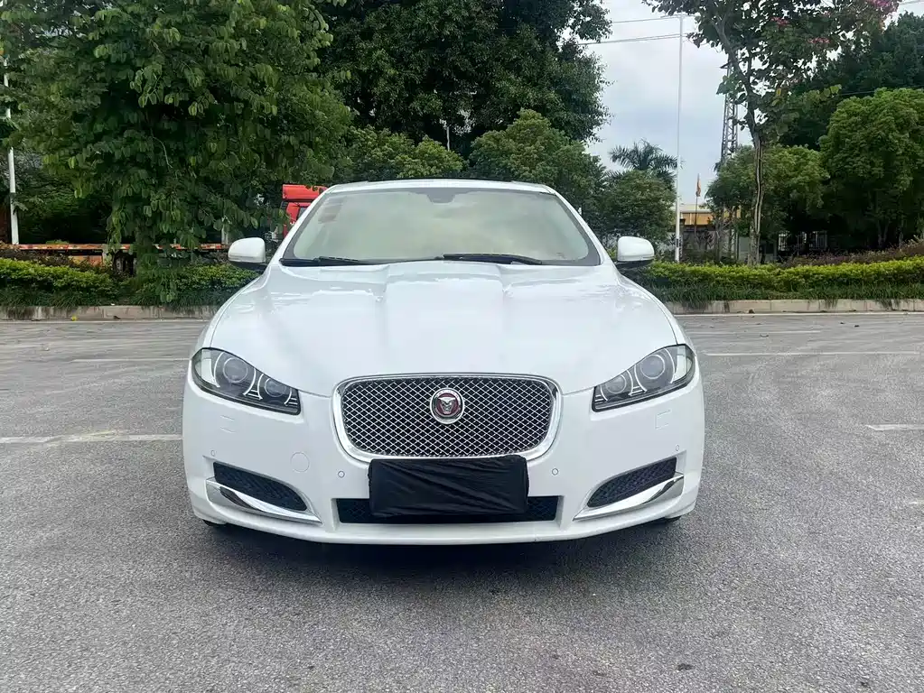 Jaguar XF — миниатюра 2