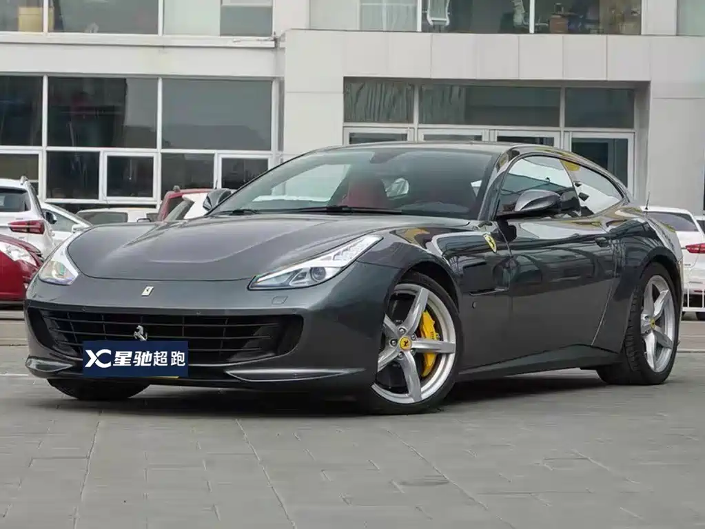Ferrari GTC4Lusso