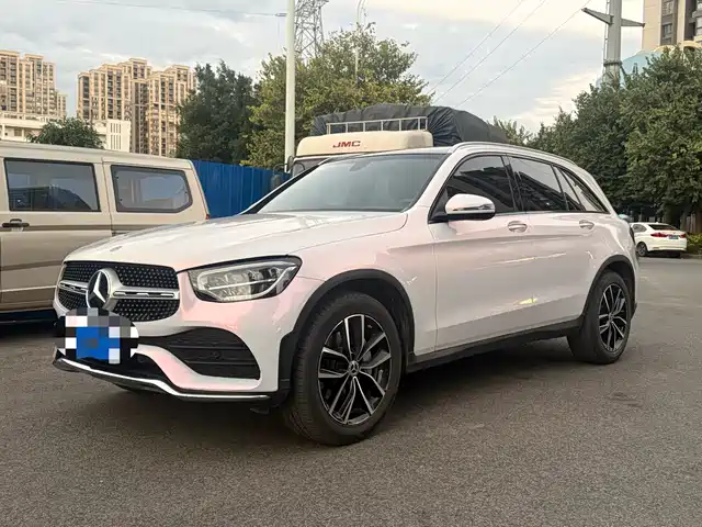 MERCEDES-BENZ GLC 2022