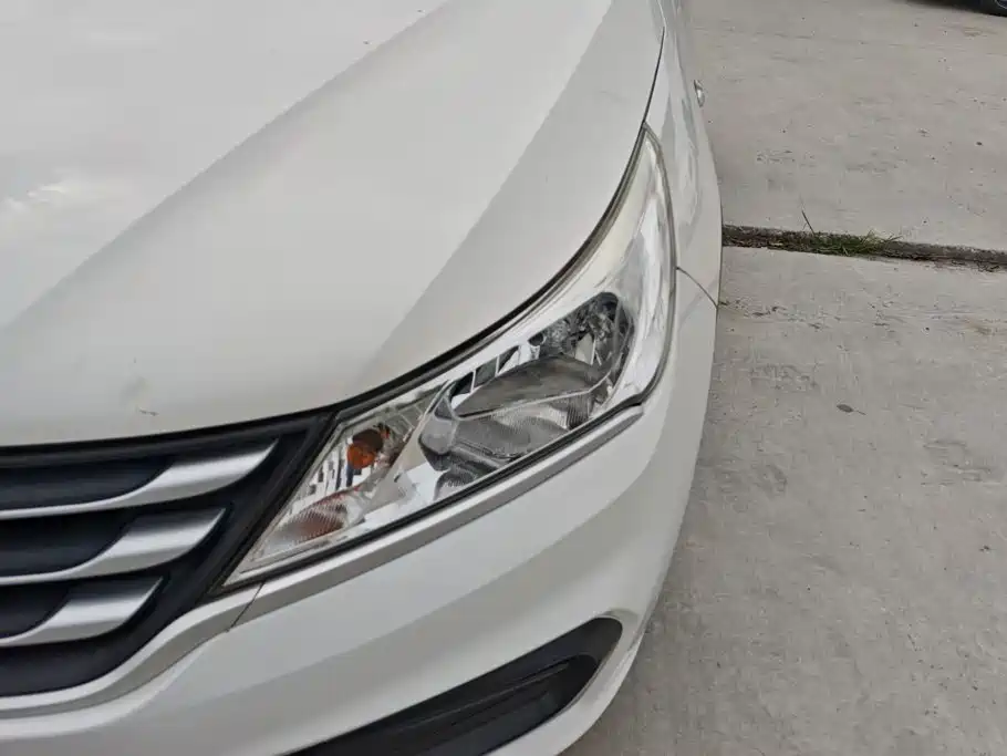 Baojun 310 — миниатюра 5
