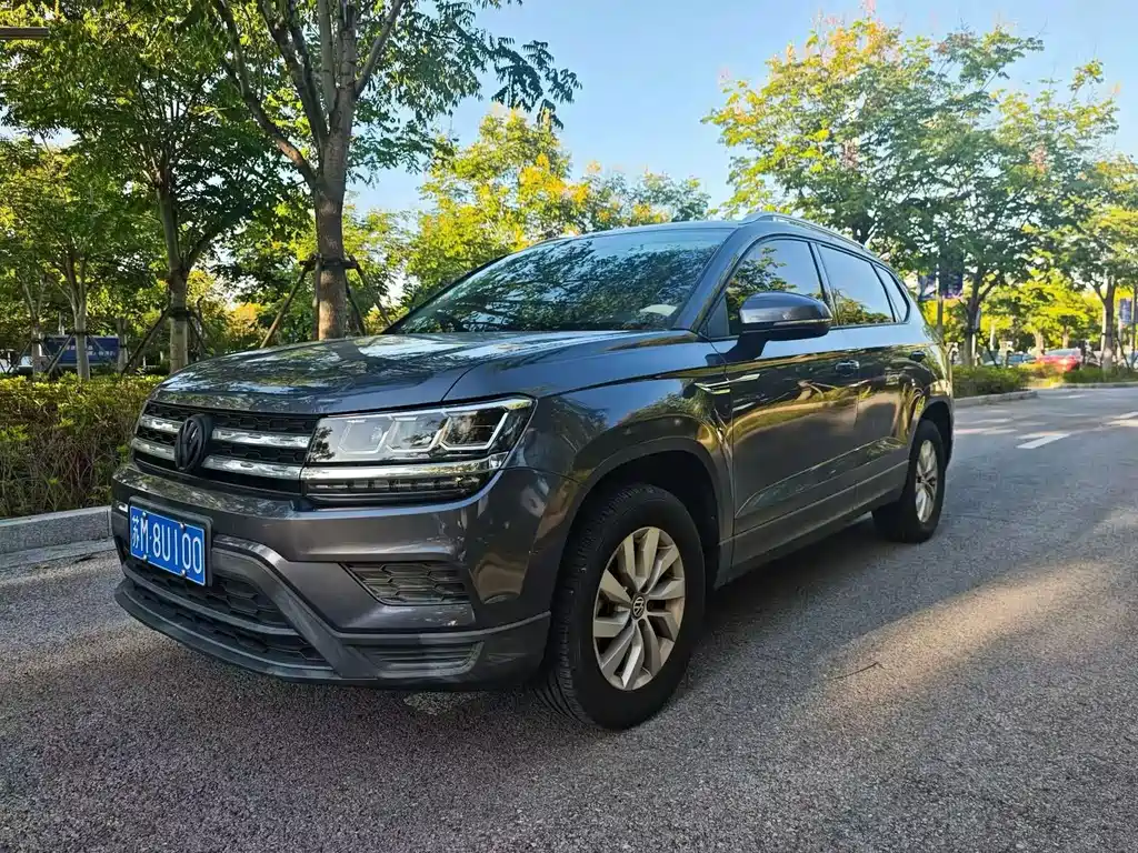 Volkswagen Tharu