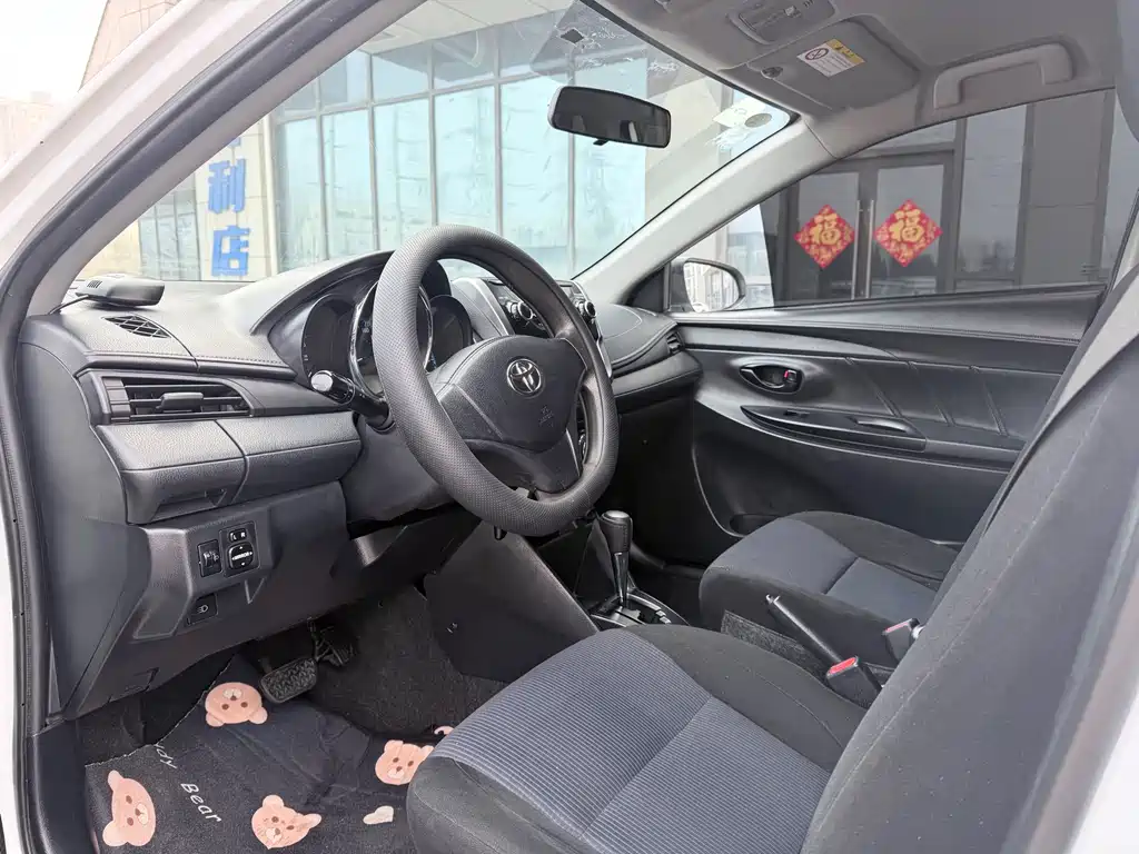 TOYOTA YARIS L TO ENJOY