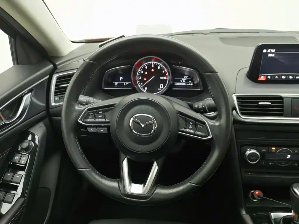 Mazda 3 Axela — миниатюра 11