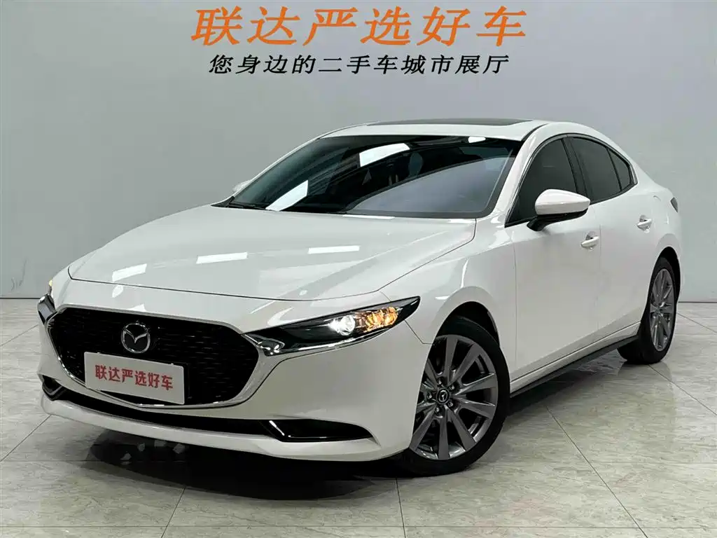 Mazda 3 Axela 2022
