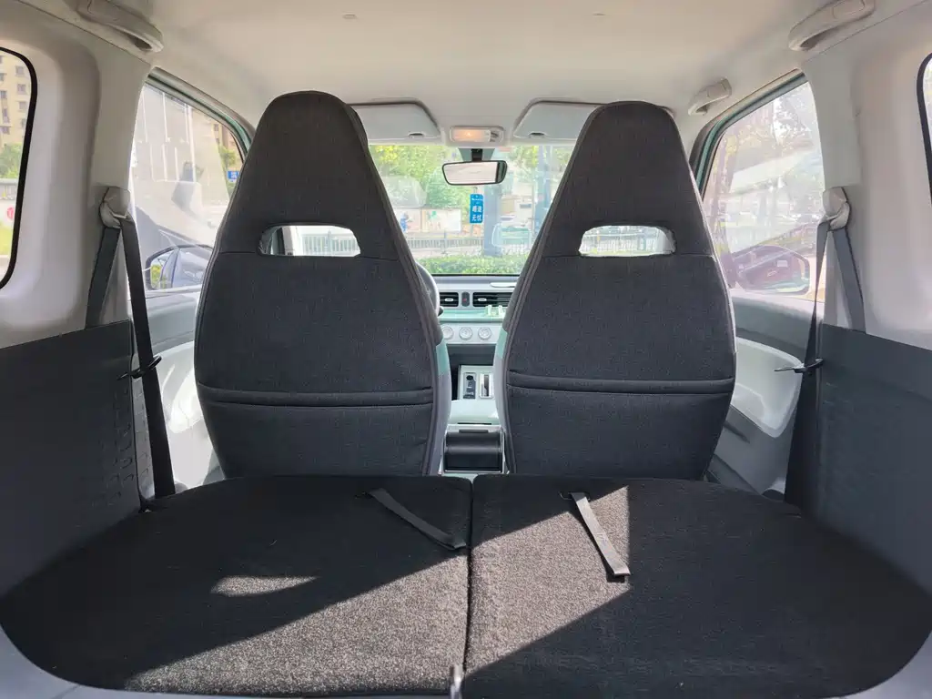 Wuling MINIEV — миниатюра 12