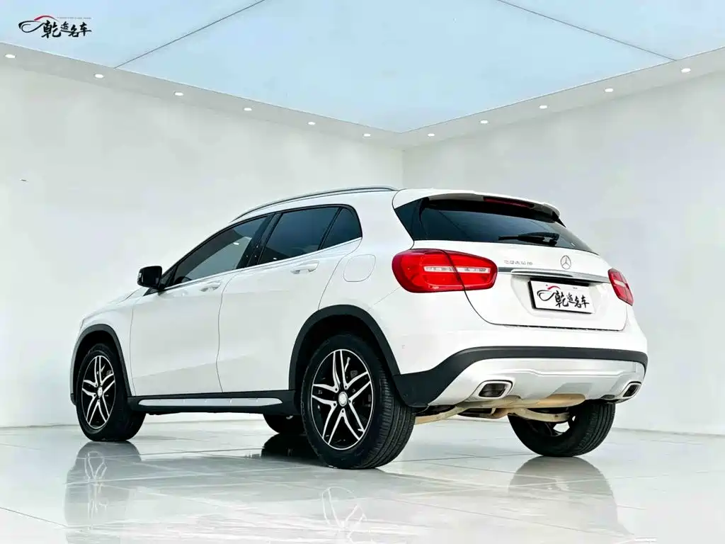 Mercedes-Benz GLA — миниатюра 7