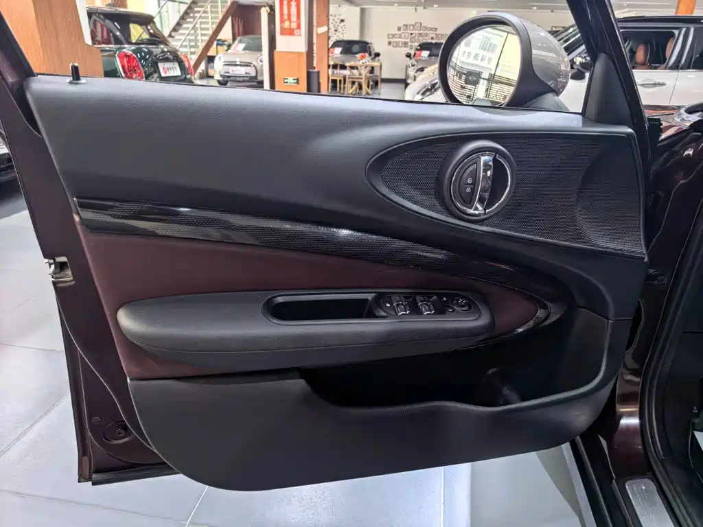 MINI Mini Clubman — миниатюра 14