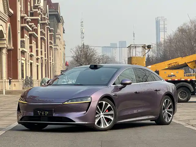 AITO WISDOM WORLD S7 2025