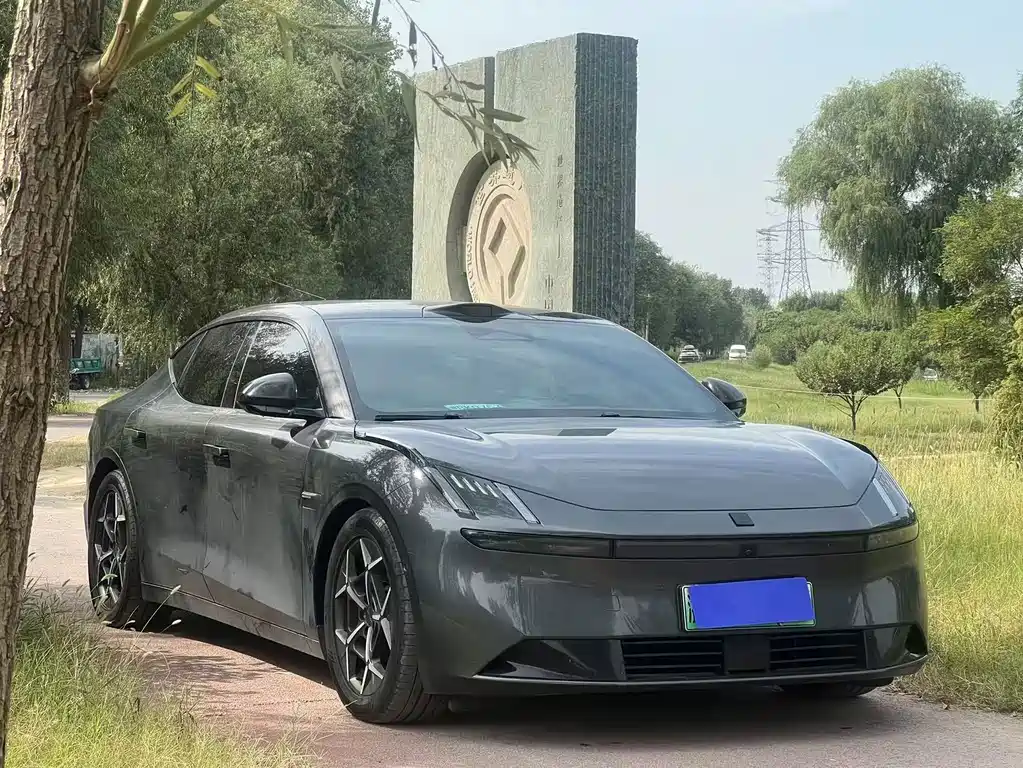 Lynk & Co Z10 — миниатюра 3