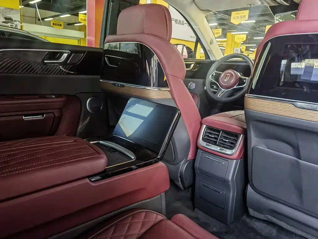 Hongqi Hongqi E-HS9 — миниатюра 4