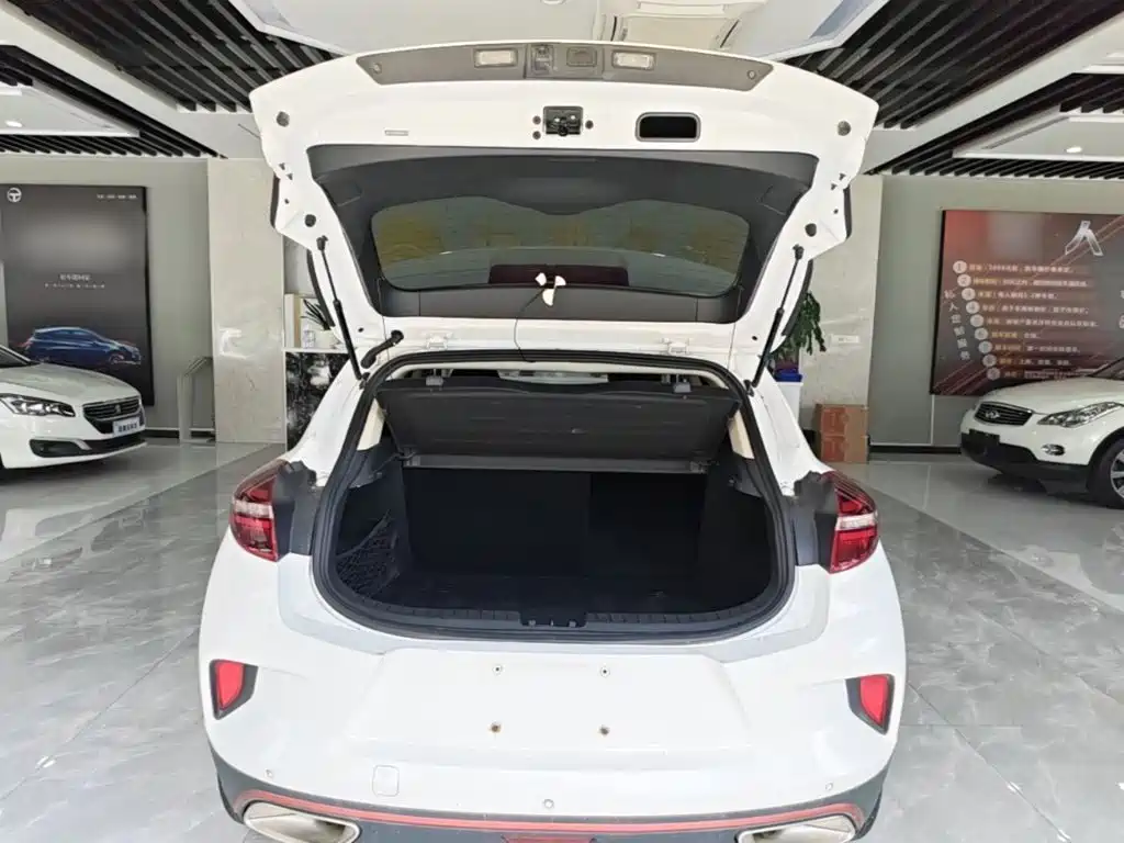Geely Emgrand GS — миниатюра 19