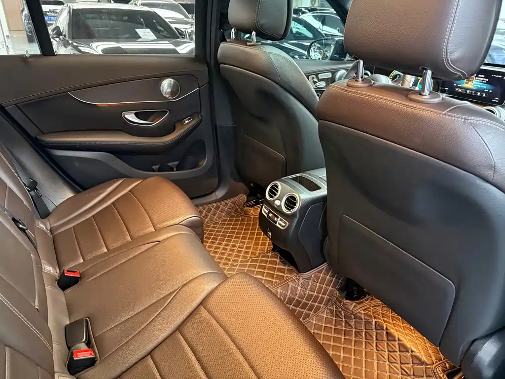 Mercedes-Benz GLC — миниатюра 16