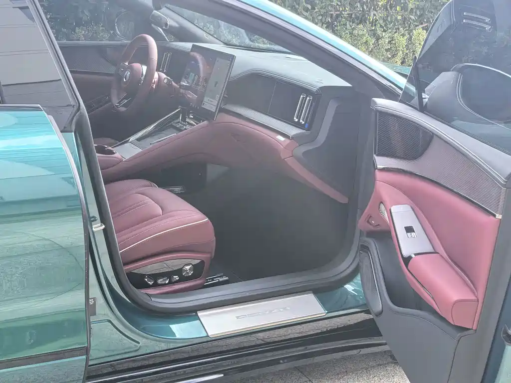 Denza Denza Z9GT — миниатюра 8