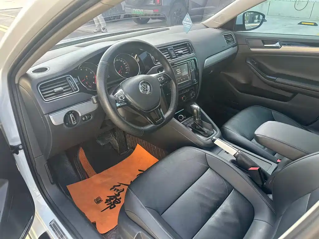 Volkswagen Sagitar — миниатюра 7