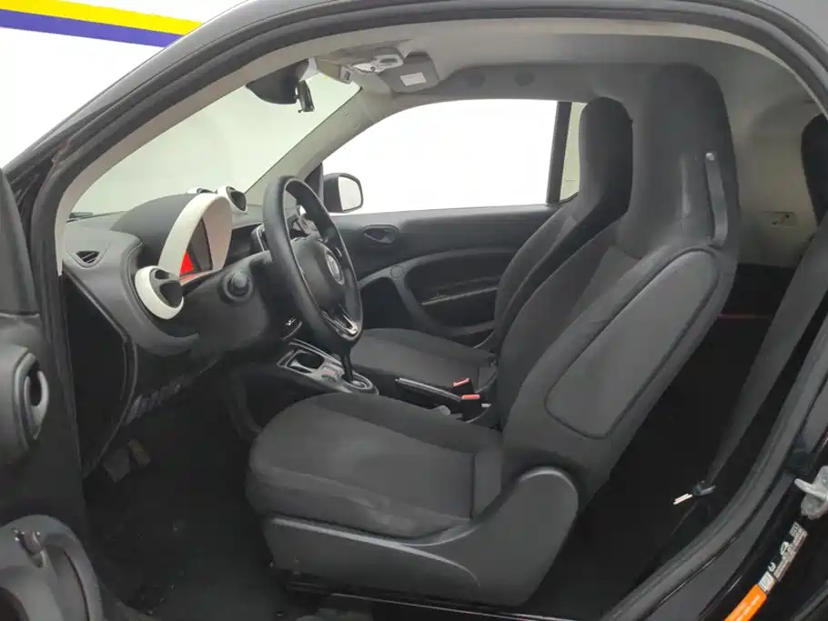 smart Smart Fortwo — миниатюра 9