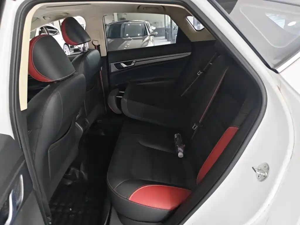 Geely Emgrand GS — миниатюра 17